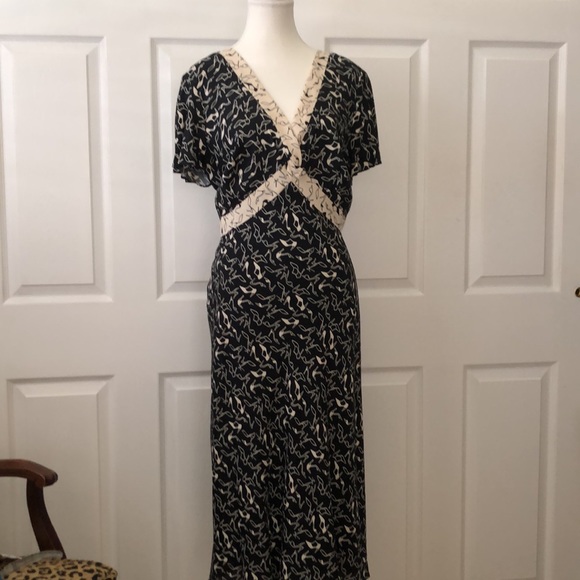 Liz Claiborne - Picture 3 of 8